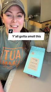 Saltwater Sol is my favorite! #laundry #saltwatersol #sandyshores  #blackamberplum #dolaundrywithme #laundrytok #yallgottasmellthis  #mississippi #laundrydetergent