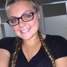 Danielle Kellogg (@danielleie25)