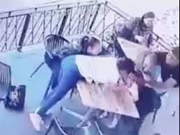 The latest videos from arklatexhomepage. Watch Man Wrestled To The Ground As He Tries To Snatch Child At Roodepoort Restaurant News24