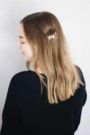 So, wash your head and be sure to dry it.hair dryer, using an air conditioner or mousse as a softener. 5 Minute Hairstyles For The Girl With No Time Advice From A Twenty Something