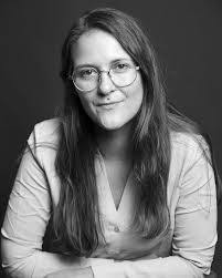 Jennifer Chandra's Instagram, Twitter & Facebook