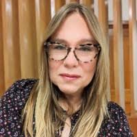 Victoria Riggle's Instagram, Twitter & Facebook