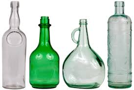 Banyak macam dan bentuk dari beberapa botol kaca. Alles Pixabay