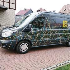 Wir Waren Mit Unserem Transporter Auf Shoppingtour Er Wollte Unbedingt Den Nadelstreifenanzug Anprobieren Welches Outfit Er Gekauft Hat S Car Van Vehicles