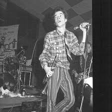 Die toten hosen (the name literally translates as the dead trousers) was formed in 1982 from the ashes of two düsseldorf punk bands, zk and kfc. Campino Die Toten Hosen Campino Der Tot