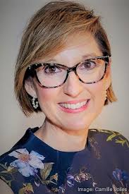 Allison Dearing's Instagram, Twitter & Facebook