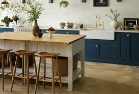 Une Vraie Cuisine Familiale Dans Une Maison Anglaise Planete Deco A Homes World Kitchen Design Kitchen Dining Room Kitchen Room