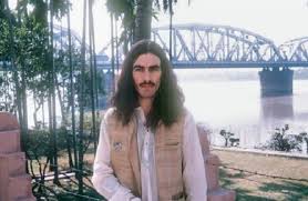 George Near The Kali Temple On The Ganges River In Calcutta India Photo Credit Gary Wright George Harrison Beatles George Beatles George Harrison
