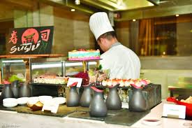 العالم يجتمع داخل مطعم في الرياض صحيفة الرياضية