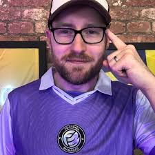 Zach Tobin (@Binzo1201)