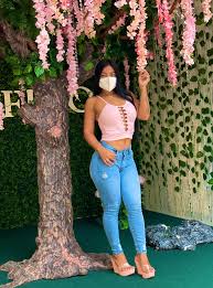 Karo Vargas on X: Hola buenas madrugadas que haces?😜  t.coSlL4UFD1Zs  X