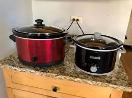 Slow cookers warm up to a temperature of least 165 fahrenheit to a maximum of around 200 fahrenheit. Slow Cooker Temperature On Low And High Settings Little Upgrades