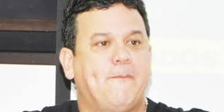 FUERA DE TONO : CARLOS BLOOM |