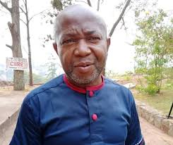 Dernière minute /Nécrologie : Le Maire de Njombe Penja Paul Éric Kingué est  décédé cette nuit à Douala Le courrier du cameroun a appris que la  dépouille mortuaire du défunt a était