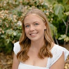 Jenny Conde's Instagram, Twitter & Facebook