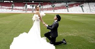 Gaun nikah orang tua / misalnya pernikahan islam, dimana bapak dari mempelai wanita wajib ada (jika belum. Ini Sosok Yang Hadir Mewakili Orangtua Atta Halilintar Di Acara Akad Nikah