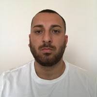 400+ profiluri „Adrian Adrian Adrian”