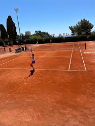 A teď si představte, v jakém rozpoložení musel být, když se jen pár chvil před životním mačem na french open dozvěděl tragickou novinu. Petra Kvitova On Twitter Red Clay Blue Skies