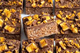 Add in the crispy rice cereal and stir until very well combined. Gluten Free Crunchie Rice Crispy Squares Recipe No Bake