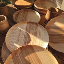 Assiettes Plates Creuses Frene Olivier Verre Chopine Charme Finition Huile De Colza Biologique Ustensiles En Bois Tournage Sur Bois Bois