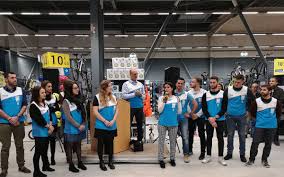 Cher client, toute l'équipe de decathlon d'evere vous souhaite la bienvenue dans votre magasin. Video Libourne Decathlon Ouvre Ses Portes Ce Mercredi