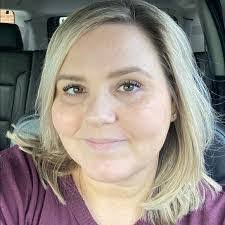 Misty Bowling's Instagram, Twitter & Facebook