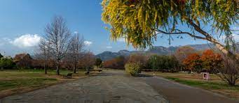 Islamabad was developed next to an old city called rawalpindi. Best Parks In Islamabad For A Family Outing Zameen Blog