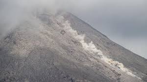 Deleng sinabung) adalah gunung api di dataran tinggi karo, kabupaten karo, sumatra utara, indonesia. W9nfnbvto0ef6m