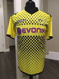 Borussia dortmund finished top of the bundesliga table with 81 points in addition to from the 2005 borussia dortmund, till the title winning squad in 2011 and uefa champions league runner up era, mostafa was always a. Borussia Dortmund Yellow Evonik 2011 2012 Kappa Soccer Jersey Size M Ebay Soccer Jersey Football Shirts Borussia Dortmund
