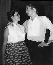 .публикаций — посмотрите в instagram фото и видео priscilla presley (@priscillapresley). Elvis In Dressing Room And Backstage Robinson Auditorium Little Rock Ar May 16 1956 Photos Courtesy Ebay Elvis Presley Elvis Young Elvis