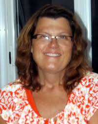 Kelly Blain's Instagram, Twitter & Facebook