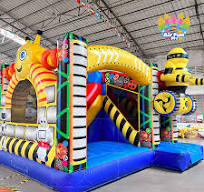 Classic Royal Bouncy Castle Modular Customizable Art Cartoon Film  Characters Banners Jumper Inflatable Bouonce House for Sale
