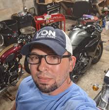 Does anyone have a wiring diagram for a 169fmm? I don't understand any of  it. I almost set my garage