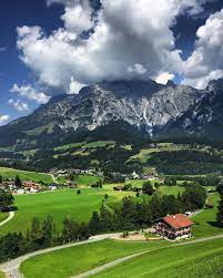 سعادة الانسان غالبا تتوقف على رغبته ان يكون سعيدا جلسة للتقهوي باطلاله جمي winter scenery travel tours beautiful nature