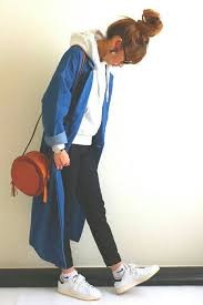 Japanese Street Style Proves That Oversized Is Everything Japan Fashion Street Japanese Street Fashion Japan Fashion