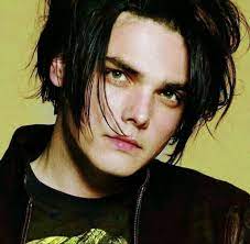 Pin By Insanely Antisocial On Fan My Chemical Romance My Chemical Romance Wallpaper Emo Music