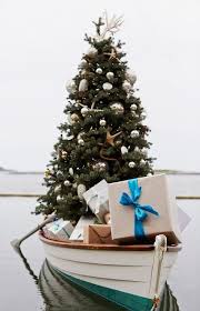 I'm having so much fun trimming my home in coastal style that i decided to share with your some unique ways to decorate a nautical christmas tree. 170 Coastal Nautical Christmas Ideas Nautical Christmas Coastal Christmas Beachy Christmas