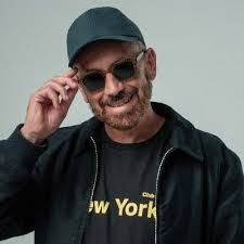 Robbie Robb's Instagram, Twitter & Facebook