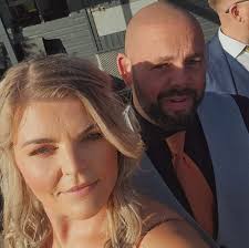 I've been enjoying the carnivor diet but feel I need a few more carbs to  get me through the day now .I've dropped 7 lbs in 5 days so a really good