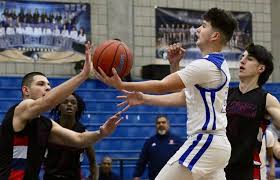 Huskies lose to Sanger High, 61-46