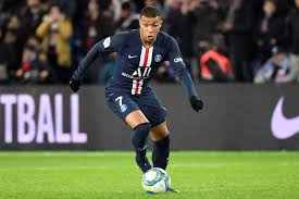 La date de naissance de kylian mbappé est : Kylian Mbappe 21 Ans Et Deja Un Bel Empire Economique
