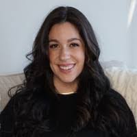 Laura Osterman's Instagram, Twitter & Facebook