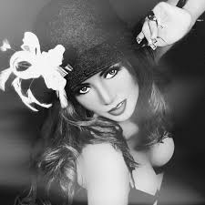 DELULU (Don't try me!)