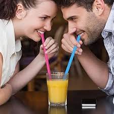 Lot de 12 grosses pailles réutilisables Boba pour smoothie, pailles en  plastique de qualité alimentaire, épaisses extra larges avec 2 brosses à  paille, idéales pour smoothie, jus, thé : Amazon.fr: Cuisine et Maison