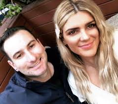 Woman's warning after chilling encounter with stranger