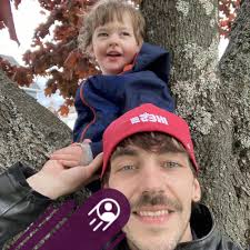 Which Monopoly GO reward is better, dice or cards?