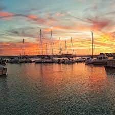 Pennellate Di Tramonto Sul Porticciolo Di Sanleone Brushstrokes Of Sunset On The Little Port Of Sanleone Regram Aissp Agrigento Sunset Outdoor