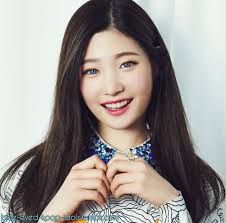 Pin By Kinga Ibolya On Maquillaje Chaeyeon Look Magazine Jung Chaeyeon