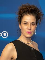 Anne Schäfer: Freund, Kinder, Größe und Filme