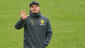 Personalisierte geschenke finden sie in unserem shop in vielen verschiedenen ausführungen. Edin Terzic Begeistert Beim Bvb Vor Cl Spiel Als Trainer
